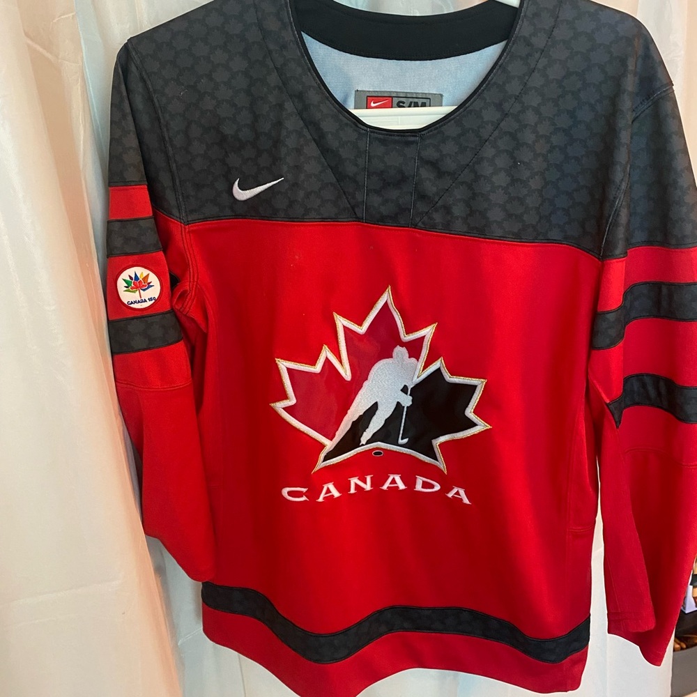 Nike Red and Black Canada Hockey Jersey Pullover